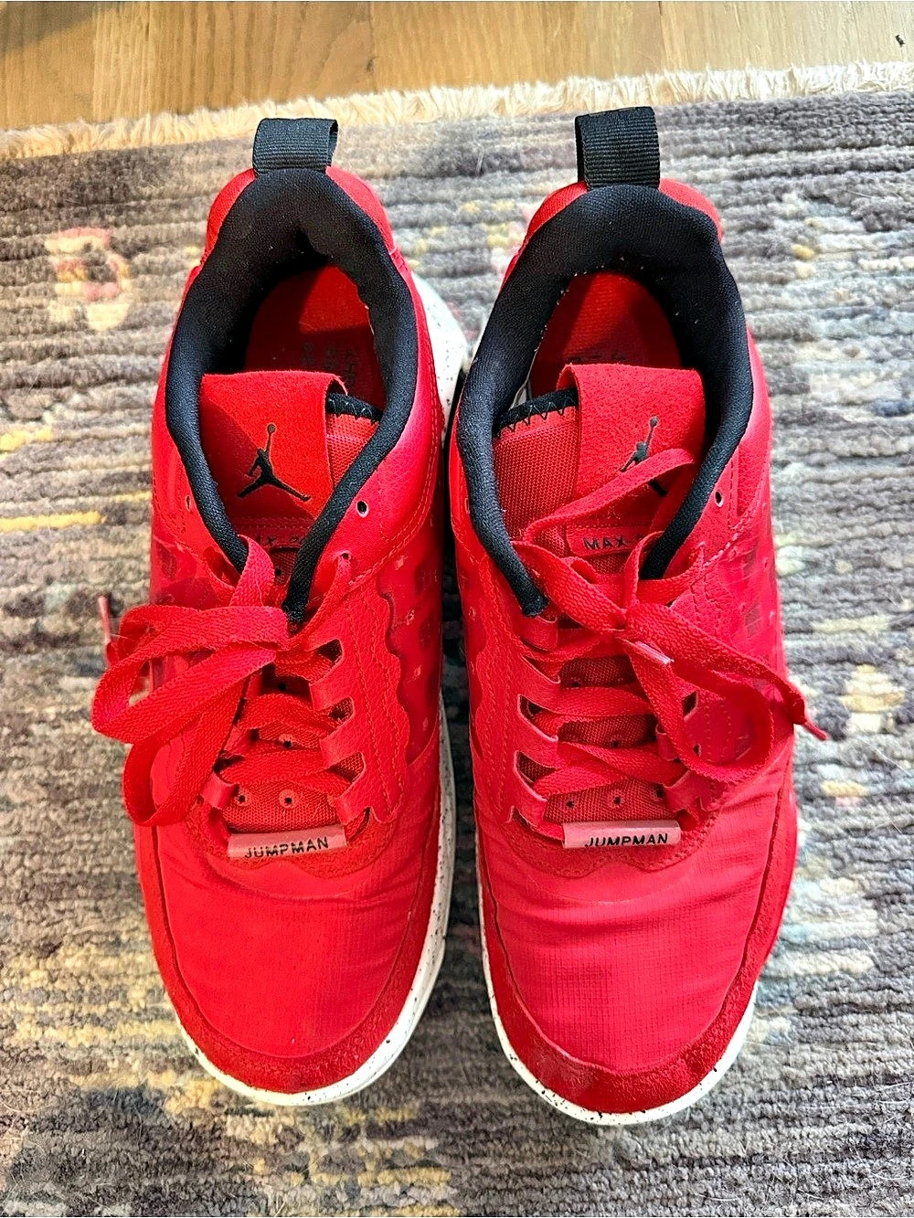 Nike Max 200 Red Sneakers US 8.5